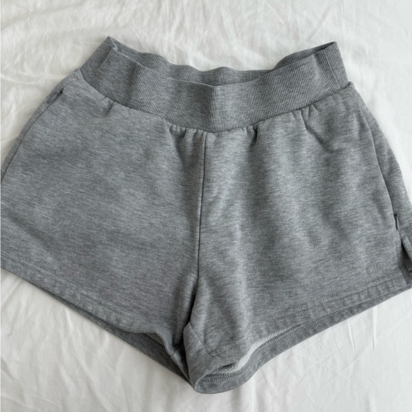 ALO Yoga Heather Gray Athletic Shorts - Picture 1 of 6